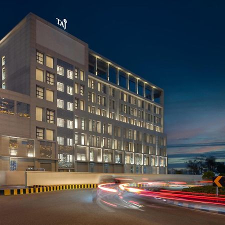 Отель Taj Cochin International Airport, Kerala Коччи Экстерьер фото